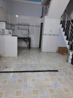 Bán nhà hẻm Làng Tăng Phú, Tăng Nhơn Phú A, 2 tầng, sổ hồng riêng